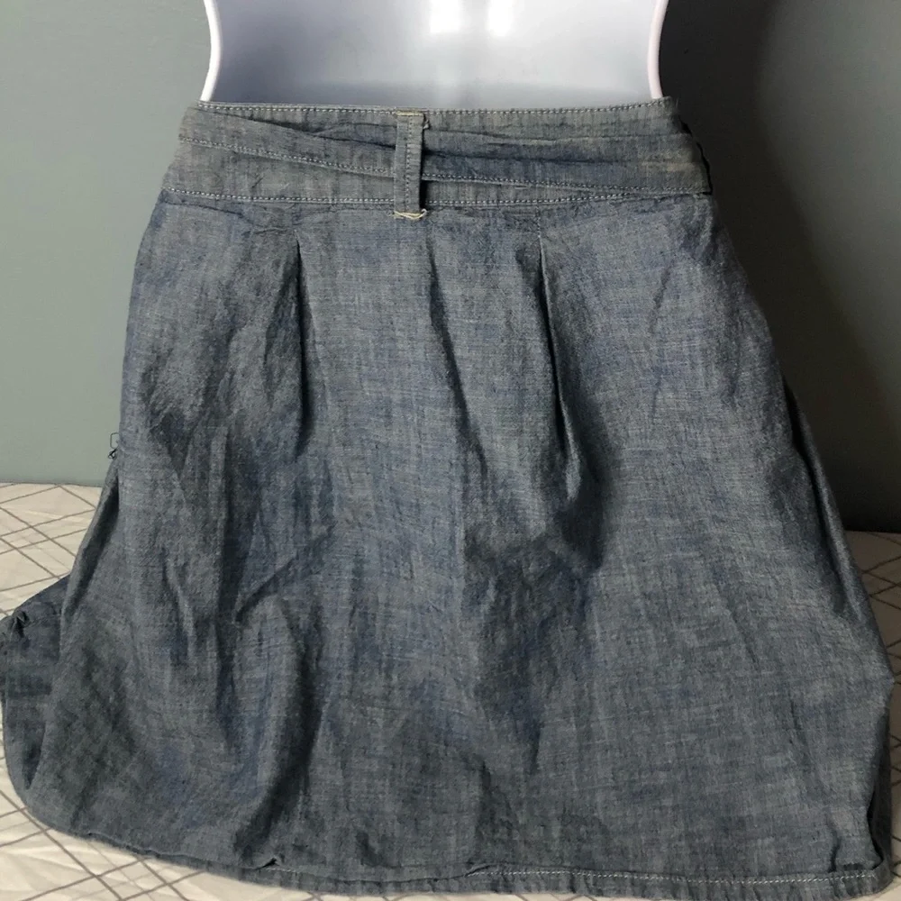 Gap skirt